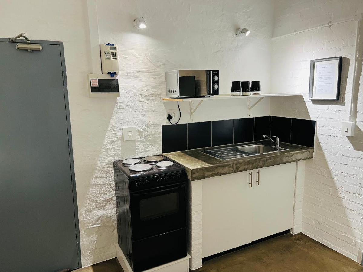 City Living Apartment 119 - Washer, 4K Tv, Fast Wifi, & Sunny Balcony Johannesburg Luaran gambar