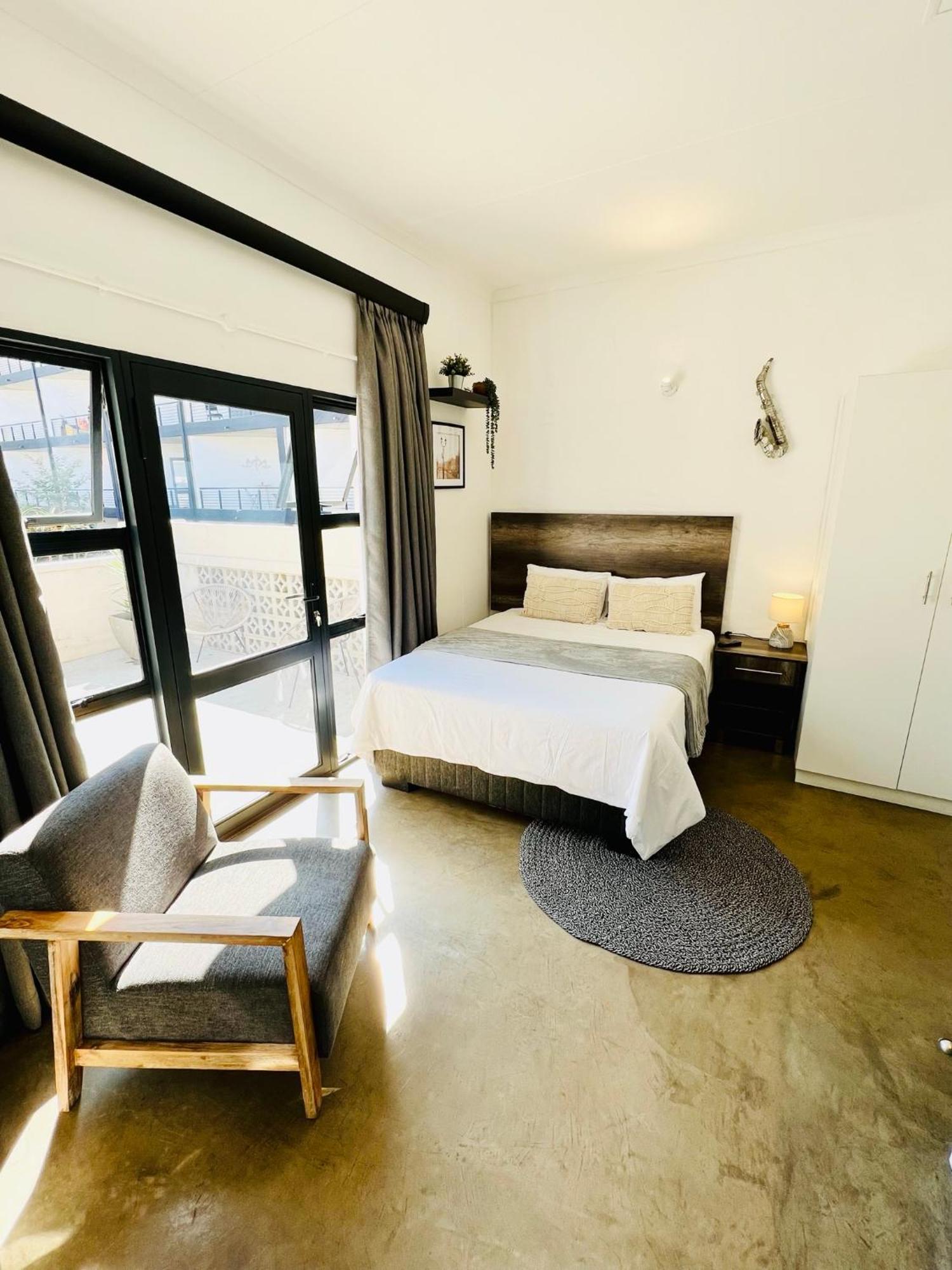 City Living Apartment 119 - Washer, 4K Tv, Fast Wifi, & Sunny Balcony Johannesburg Luaran gambar