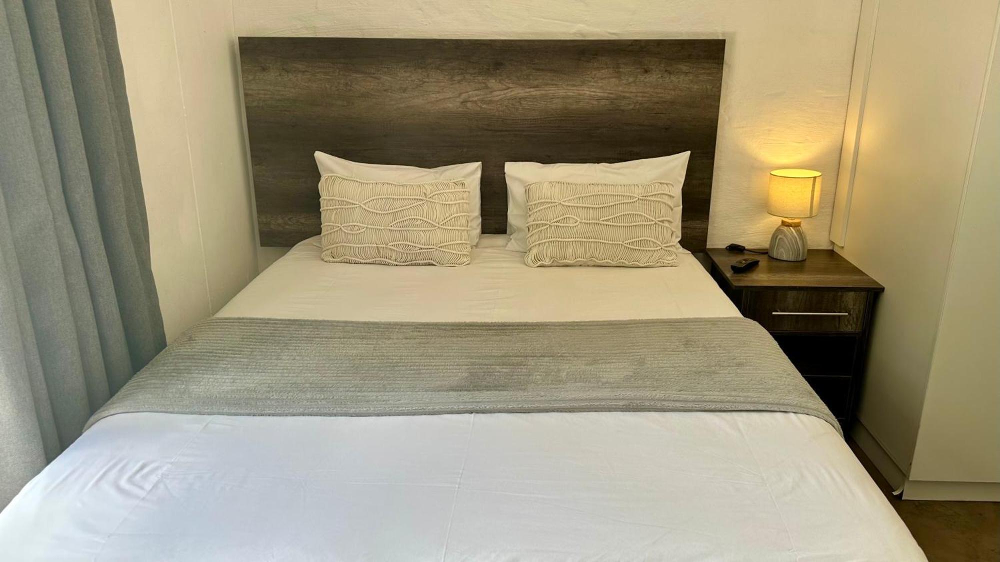 City Living Apartment 119 - Washer, 4K Tv, Fast Wifi, & Sunny Balcony Johannesburg Luaran gambar